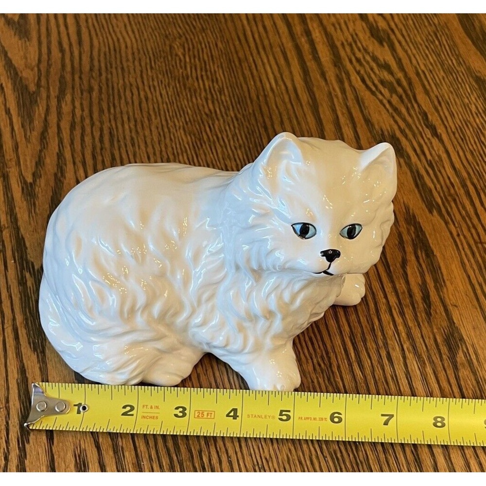 White Persian Cat Figurine Vintage 7" Blue Eyes Cream Cute Kitty Kitten - Picture 10 of 11